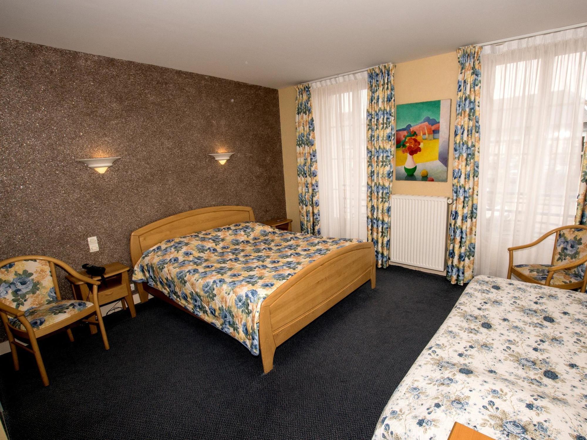 Brou Hotel Le Plat D'Etain מראה חיצוני תמונה
